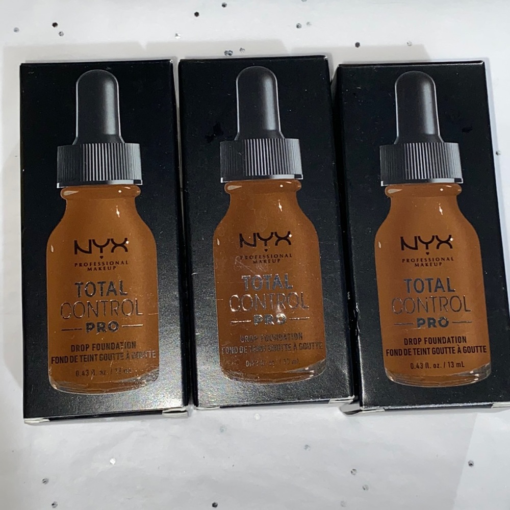 3 NYX Professional Makeup Total Control Pro Drop Foundation Cocoa TCPDF21